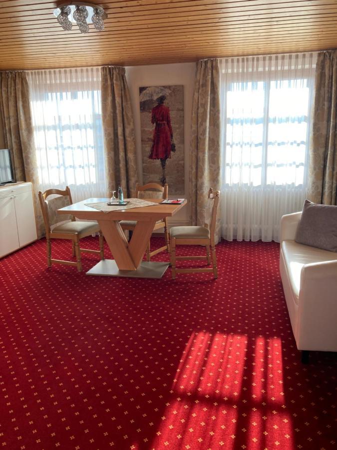 Hotel Landgasthof Kranz Хюфинген Экстерьер фото